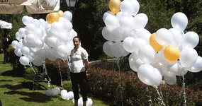 Boda MundoGlobo, suelta de globos en blanco