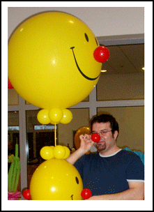 Eloy formando parte de la decoraci�n